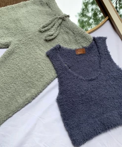 Lorlie DREAMING OF YOU BERRY CROP TOP TOPS