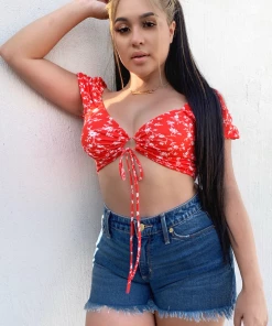 Lorlie TOPS BEYOND FLORALS CROP TOP