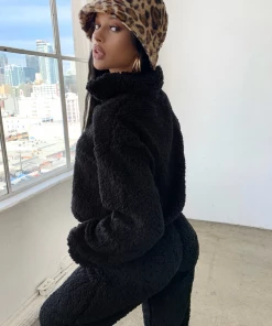 Lorlie SETS WANDERLUST SNUGGLE BLACK JOGGER SET