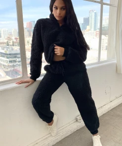 Lorlie SETS WANDERLUST SNUGGLE BLACK JOGGER SET