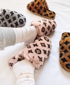 Lorlie SHOES SPONGY PINK FURRY SLIPPER