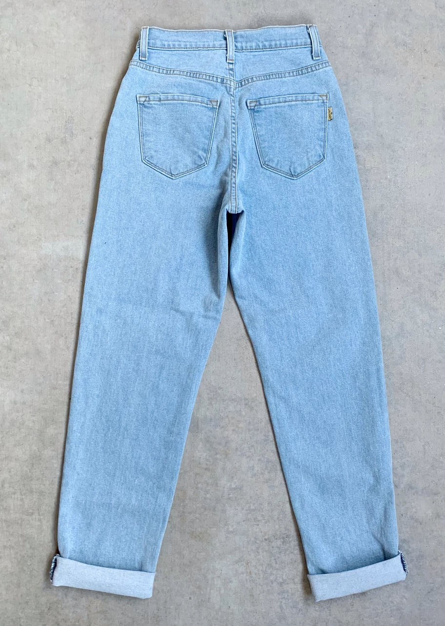 Lorlie MALA Y BOUJEE MOM JEANS 5 Lorlie MALA Y BOUJEE MOM JEANS