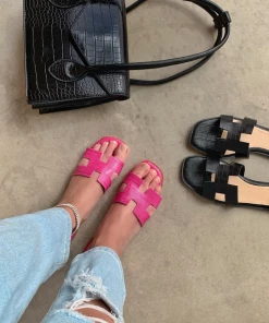 Lorlie SHOES THE ICONIC FUCHSIA SLIDE SANDAL