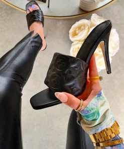 Lorlie WOMENS LUXE LIFESTYLE BLACK QUILTED HEEL