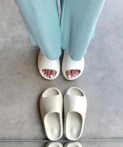 Lorlie EASY BREEZY WHITE RUBBER SLIDE