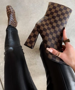 Lorlie WALK IN THE CITY BROWN BOOTIES