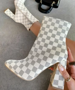 Lorlie WALK IN THE CITY CREAM BOOTIES WOMENS