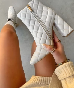 Lorlie WOMENS GIVING IT ALL CREAM QUILTED BOOTIES