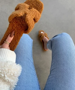 Lorlie WOMENS STAYING IN TAN SHERPA SLIDE SANDAL