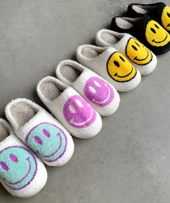 Lorlie HAPPY FEELS SMILEY FACE SLIPPERS