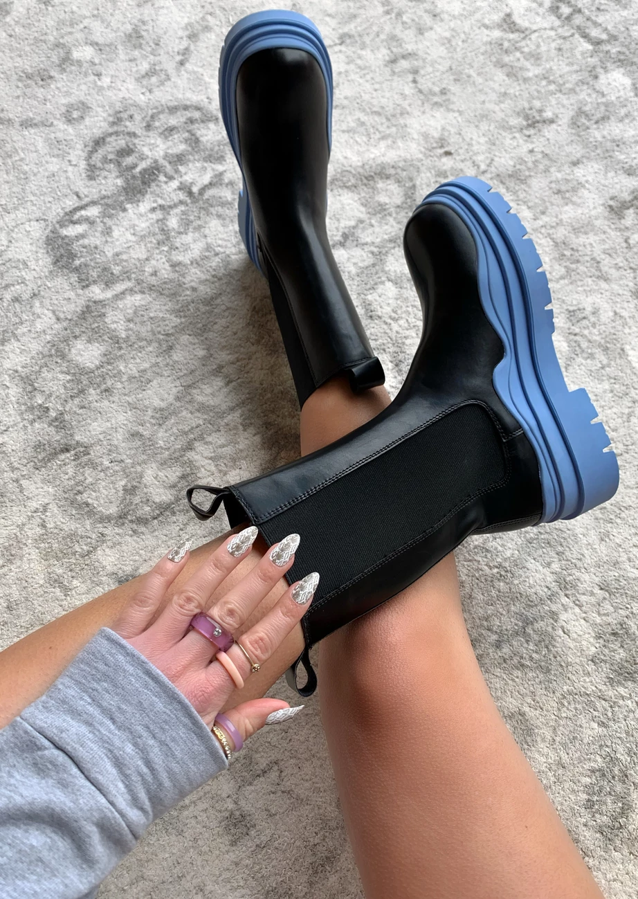 Lorlie WOMENS FEELS LIKE MONEY BLUE CHELSEA BOOTS 5 Lorlie WOMENS FEELS LIKE MONEY BLUE CHELSEA BOOTS