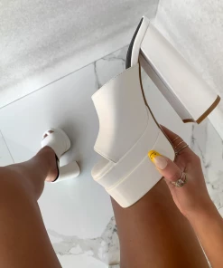 Lorlie FALSE REACTIONS WHITE PLATFORM HEEL