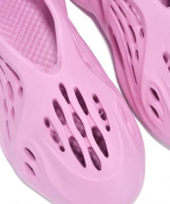Lorlie INTO SPACE PINK RUBBER SLIPPER