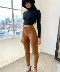 Lorlie TOPS HIGH STANDARDS BLACK CROP TOP